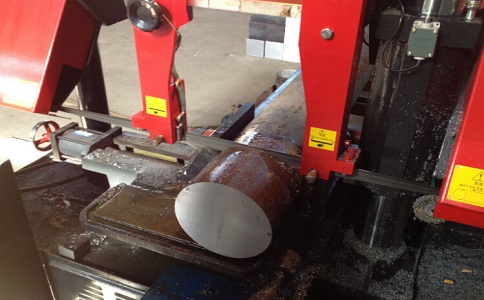 米易卧式带锯床加工时出现明显振荡如何排查？